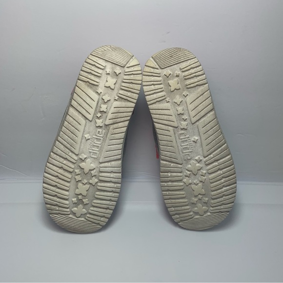 HEY DUDE Gray and Pink pattern shoes Size 2 - Picture 9 of 11